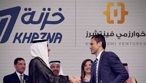officials of Khazna shaking hands with Saudi Arabian Representatives