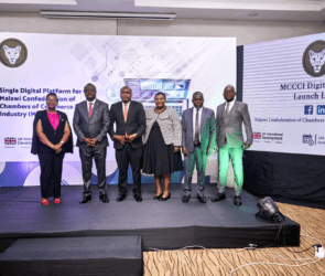 MCCCI, Government and TradeMark officials pose for a pose after the launch