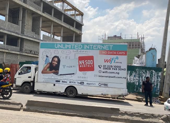An image showing a truck with a Tizeti banner displayed on the sides.