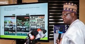 A government official interacting with the new CLHEEAN app